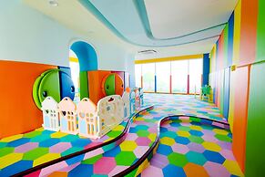 Simply Modern Studio Menteng Park Apartment