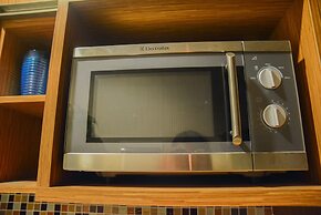 Spacious 2BR GP Plaza Apartment