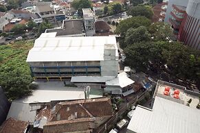 Strategic Studio Apartment at Tamansari La Grande near BIP