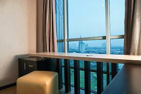 Tranquil 1BR GP Plaza Apartment