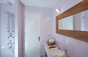 Olivia Sports and Sea