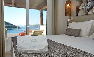 Olivia Sports and Sea