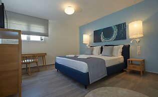 Olivia Sports and Sea