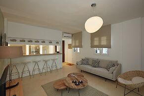 Olivia Sports and Sea