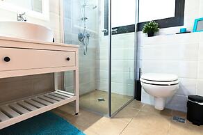 YalaRent Migdalor Apartments with Sea Views