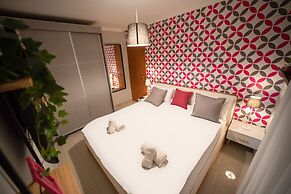 YalaRent Migdalor Apartments with Sea Views