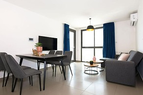 YalaRent Migdalor Apartments with Sea Views