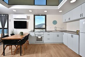 YalaRent Migdalor Apartments with Sea Views