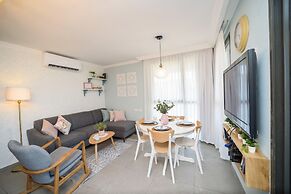 YalaRent Migdalor Apartments with Sea Views