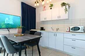 YalaRent Migdalor Apartments with Sea Views