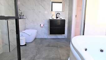 YalaRent Migdalor Apartments with Sea Views