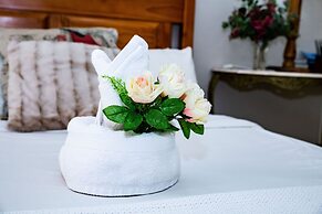 Woodpecker Guesthouse