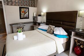 Woodpecker Guesthouse