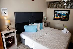 Woodpecker Guesthouse