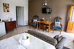 Woodpecker Guesthouse