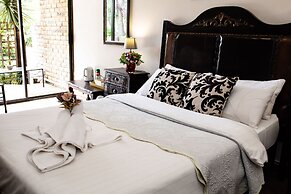 Woodpecker Guesthouse