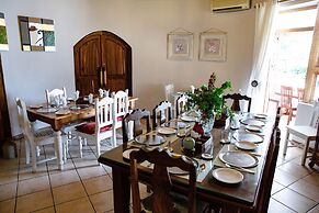 Woodpecker Guesthouse