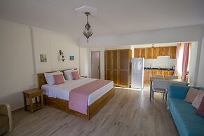 Infinity Lilly Apartments