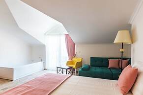 Infinity Lilly Apartments