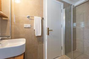 Infinity Lilly Apartments