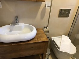 Infinity Lilly Apartments