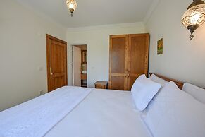 Infinity Lilly Apartments