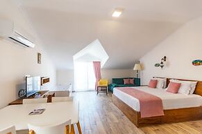 Infinity Lilly Apartments