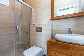 Infinity Lilly Apartments