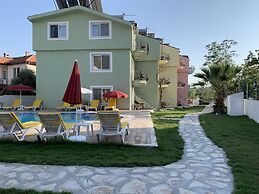 Infinity Lilly Apartments