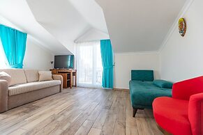 Infinity Lilly Apartments