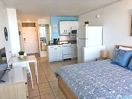 Pirates Cove Resort Studios