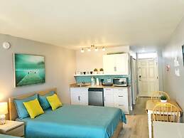 Pirates Cove Resort Studios