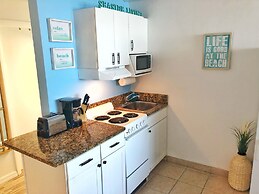 Pirates Cove Resort Studios