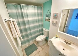 Pirates Cove Resort Studios