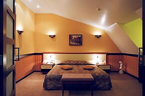ZS Club Hotel