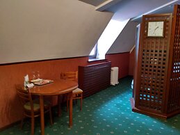 ZS Club Hotel
