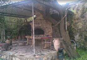 Khosrov Hotel