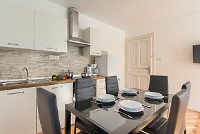 Andrea&Leon Apartments