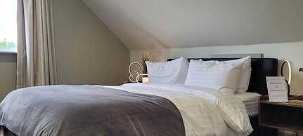Apple Tree Place B&B