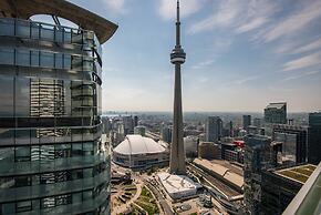 Elegant condo with stunning lake & views