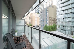 Modern Condo in Financial District