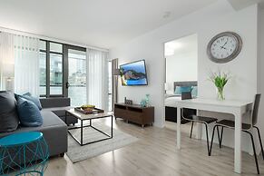 Modern Condo in Financial District