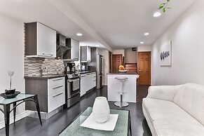 Stunning Victorian House in the Annex