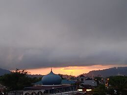 Trivadoh Syariah Hotel