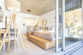 Floralis Suites by Be Local