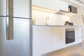 Floralis Suites by Be Local