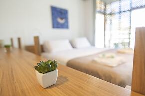 Floralis Suites by Be Local