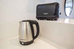 Floralis Suites by Be Local