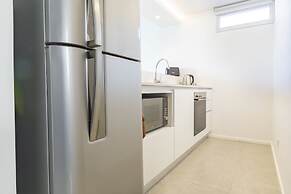 Floralis Suites by Be Local