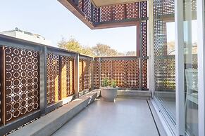 Floralis Suites by Be Local